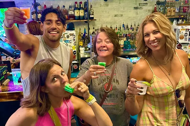 Guided Pub Crawl Walking Tour of Downtown Nashville