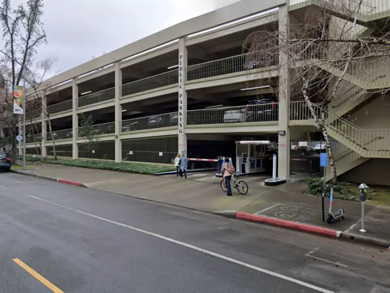 Parking at 1550 K St. Garage