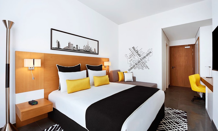 Image 6: ✈ EMIRATI ARABI UNITI | Dubai - TRYP by Wyndham Dubai avec activité...