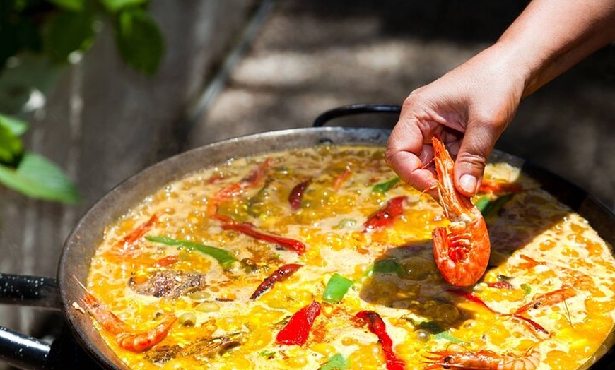 Image 8: Cook Paella & Tapas + Market Tour en Barcelona (4 - Comida)