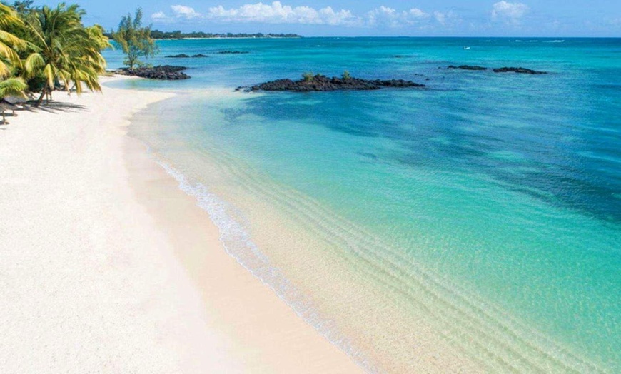 Image 4: ✈ ILE MAURICE | Grand Baie - LUX* Grand Baie Resort & Residences 5*...