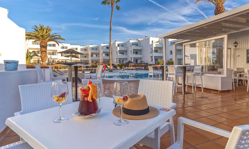 Image 10: ✈ LANZAROTE | Costa Teguise - Hotel Siroco - Adults Only 3*, 4 nach...