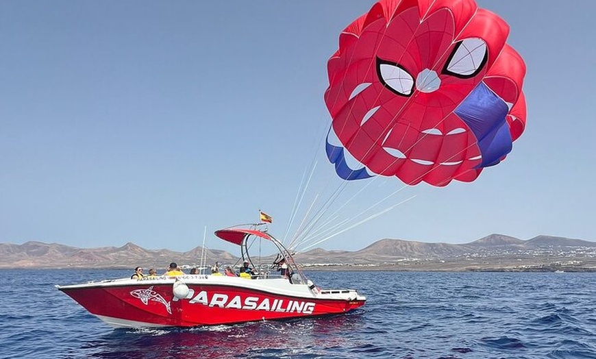 Image 7: Parasailing Lanzarote