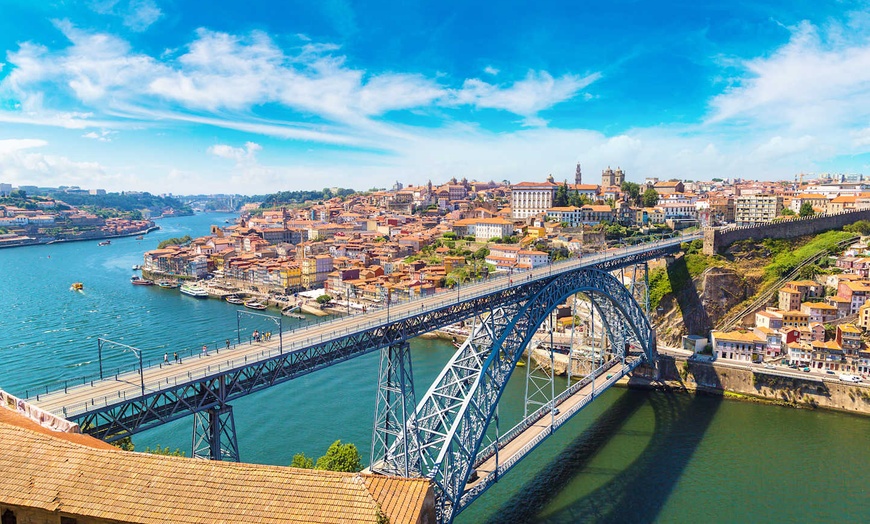 Image 2: ✈ PORTUGAL | Porto - Gaia Residence & Atelier pastel de nata 4*, 2 ...