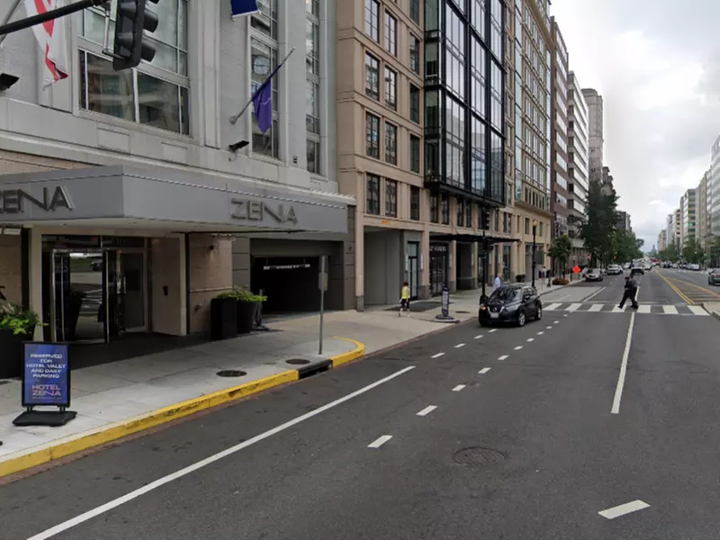 Parking at Hotel Zena Garage - Valet - Second Medium