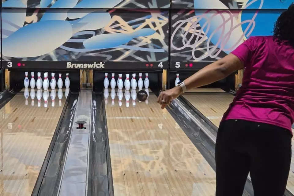 $32.32 For 1 Hour Of Bowling & A Round Of Laser Tag For 4 People (R...