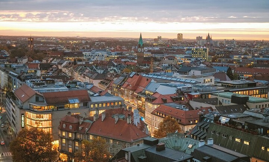 Image 2: Private Münchner 5-stündige Stadtrundfahrt