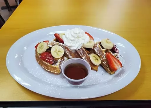 5% Cash Back at Red Balloon Cafe