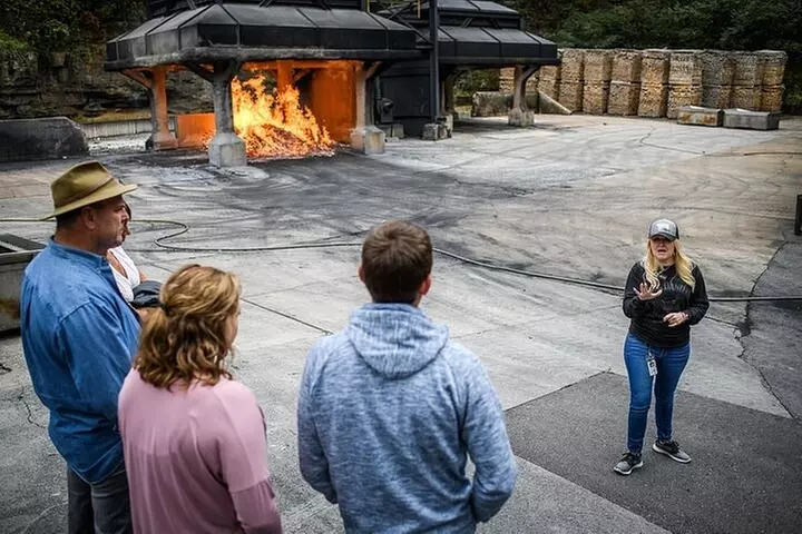 Nashville to Jack Daniel's Distillery Bus Tour + Whiskey Tastings - Primary Image