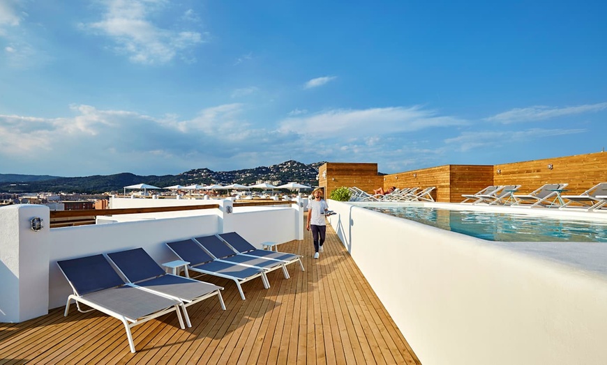 Image 1: ✈ COSTA BRAVA | Lloret de Mar - Hotel Delamar Adults Only 4*, 2 nig...