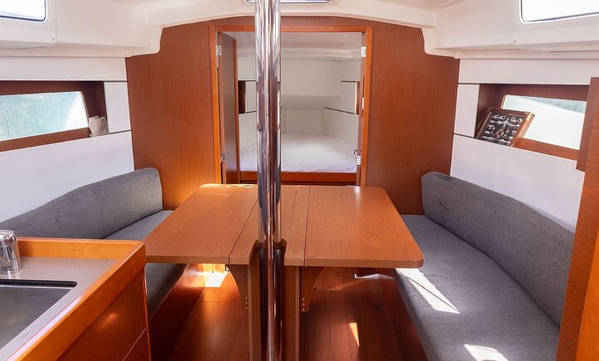 Image 26: Excursión privada en Yate a vela al atardecer