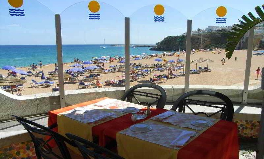 Image 11: ✈ ALGARVE | Albufeira - Sol e Mar 4* - Bord de mer