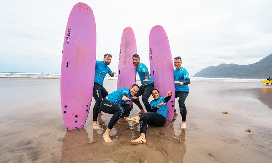 Image 6: Sesión de surf en Lanzarote