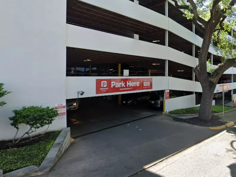 Parking at 812 San Antonio St. Garage - P3011
