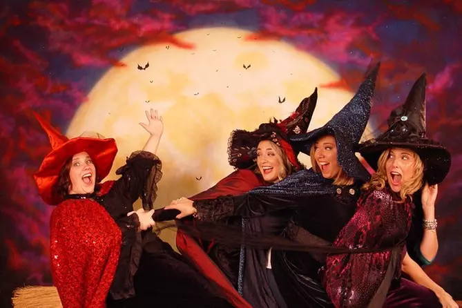 Witch Dress-Up Photoshoot Experience in Salem - Primary Image
