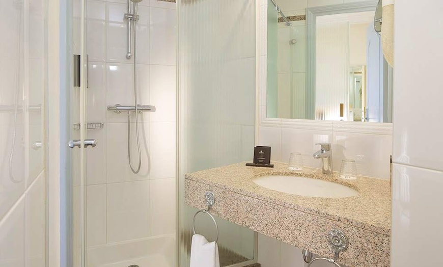 Image 6: ✈ FRANCE | Paris - Hotel Victor Hugo Paris Kleber 4* - Centre ville