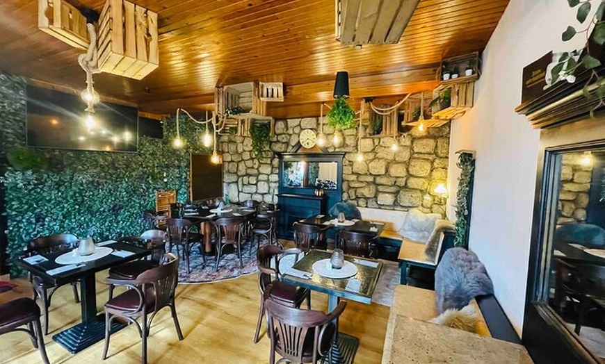 Image 8: Speisereise Vier Gänge Dinner mit Quiz für alle Sinne in Weimar