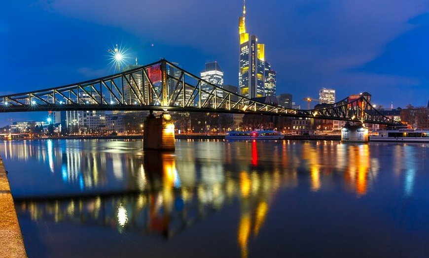 Image 6: Private Tour nach Einbruch der Dunkelheit in Frankfurt
