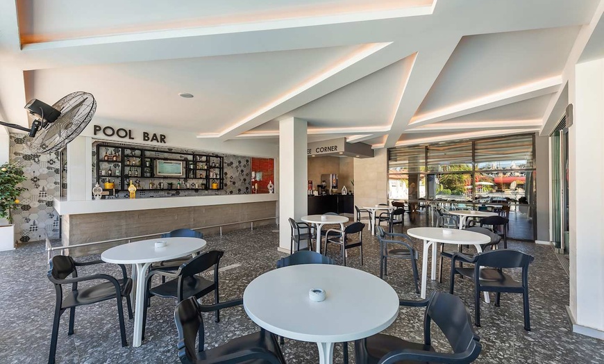 Image 12: ✈ ANTALYA ET SA RÉGION | Elikesik - White City Beach Hotel - Adult ...