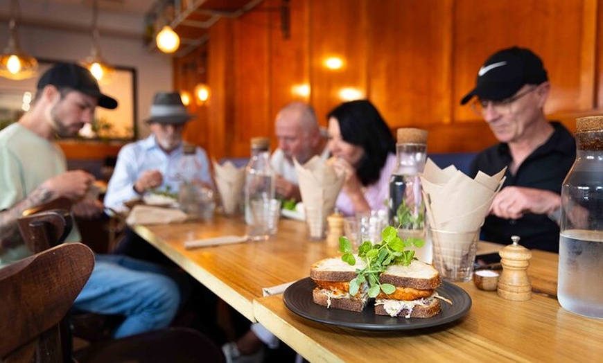 Image 6: Sydney Airport Transfer to CBD with Lunch, The Rocks & Bondi Tour