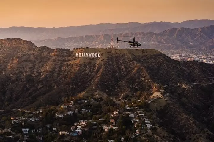 Private Helicopter Tour of Hollywood Sign, Beaches and More
