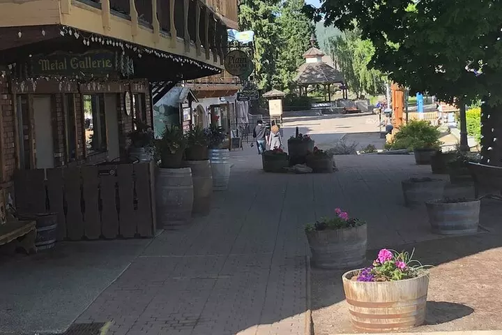 Beaches, Bites and Bavaria in Leavenworth: A Self-Guided Audio Tour