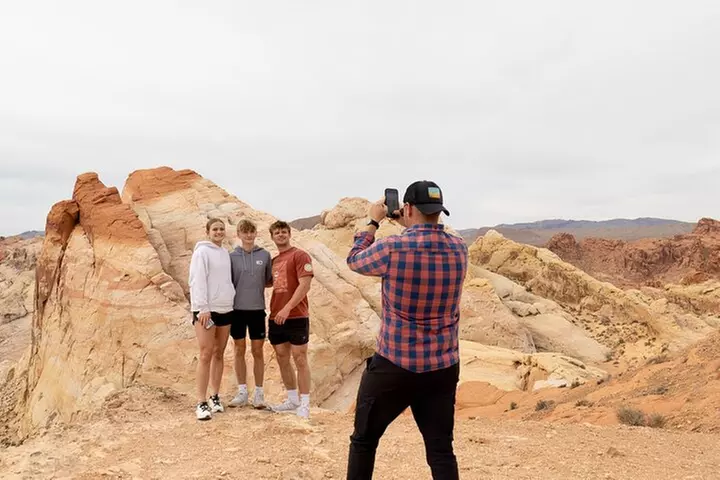 Valley of Fire and Red Rock Canyon Day Tour from Las Vegas