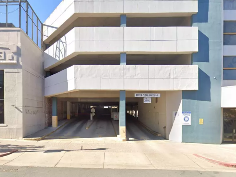 Parking at Lot 1115