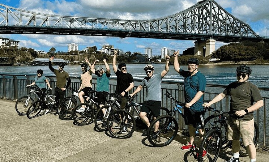 Image 1: 2 Hour Brisbane Bike Tour with Local Insights