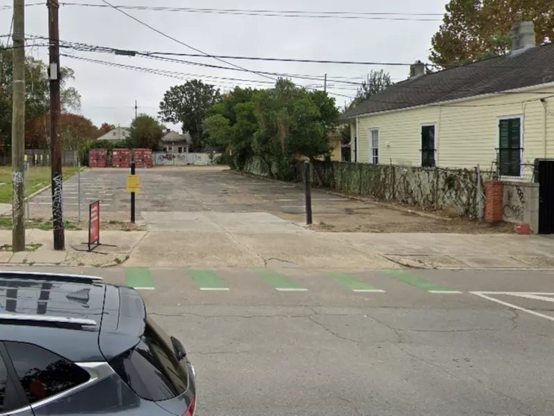 Parking at 621 Elysian Fields Lot - P181