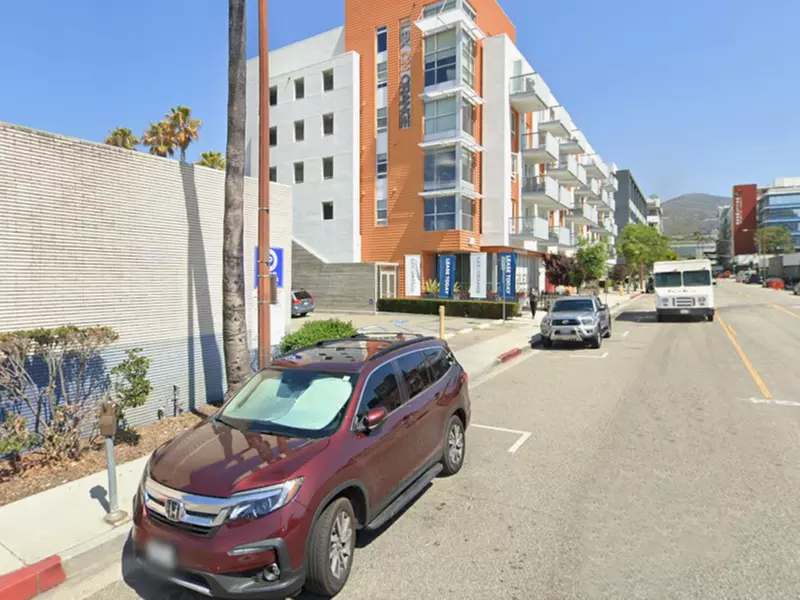 Parking at [SQ47] 315 N. Orange St. Lot