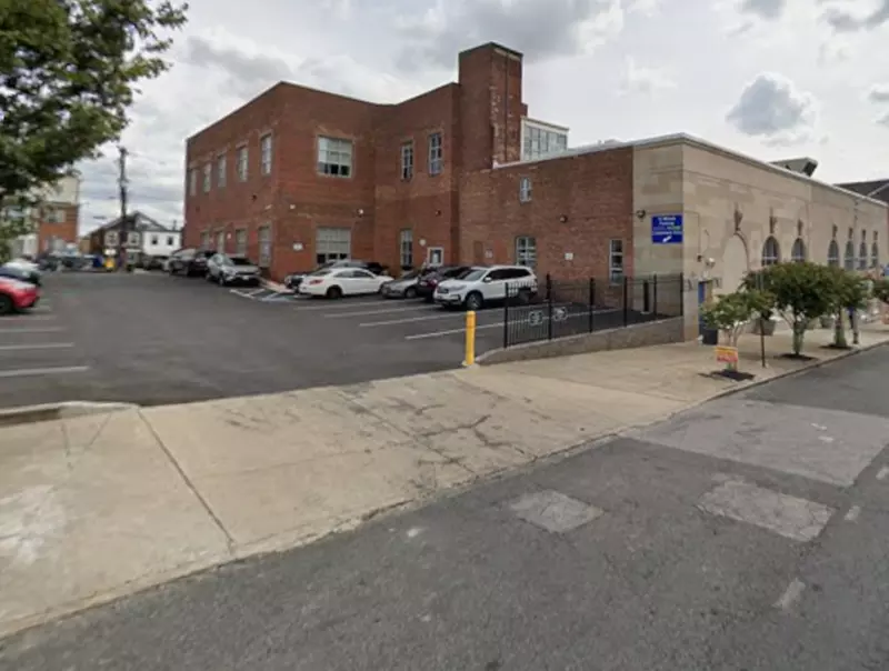 Parking at Royal Farm Lot