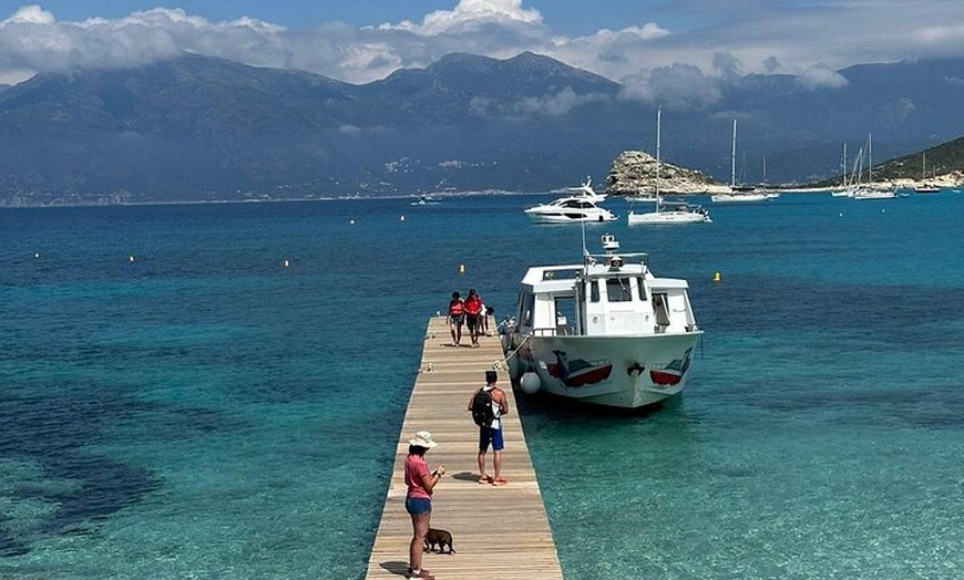 Image 2: Promenade Plage du Lotu