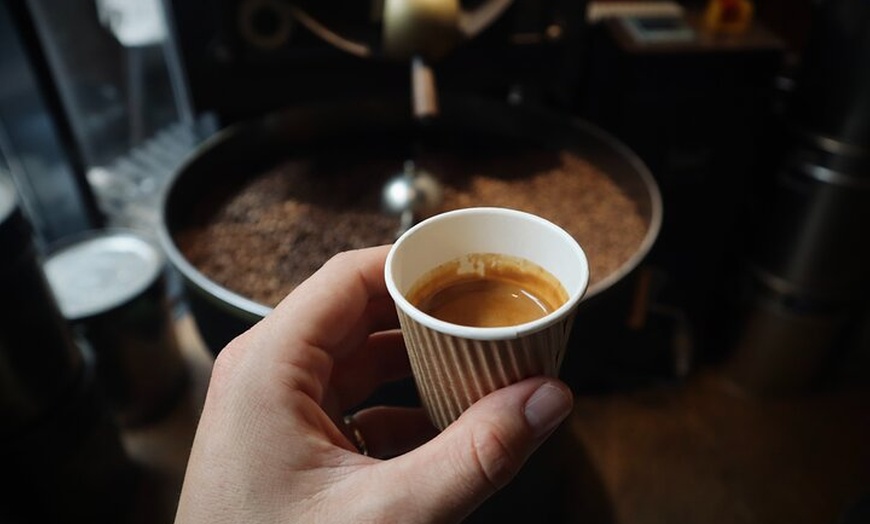 Image 8: Hamburg Walking Food Tour mit 7 authentischen lokalen Gerichten