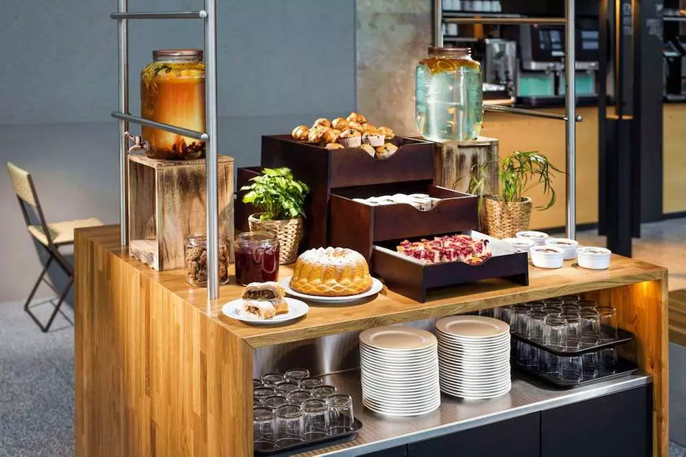 ✈ REPUBLIKA CZESKA | Praga - Comfort Hotel Prague City East 3*, 2 n...