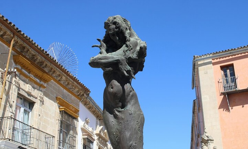 Image 12: Excursión de 10 horas a Cádiz y Jerez desde Sevilla + sesión de fot...