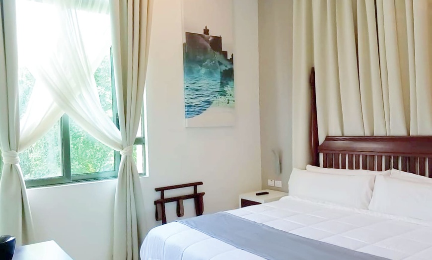 Image 2: ✈ CUBA | L'Avana & Varadero - Combinato Vila Galé Express Park View...