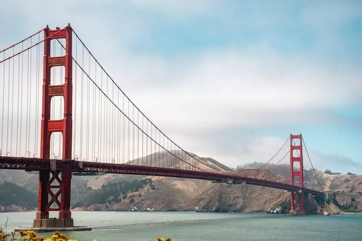 North Beach Tour With Alcatraz Plus Cruise and SkyStar Options