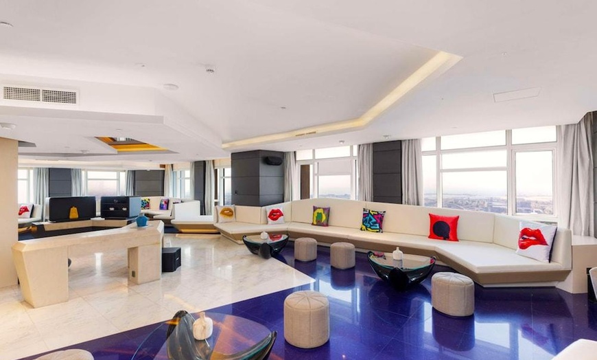 Image 12: ✈ EMIRATI ARABI UNITI | Dubai - V Hotel Dubai Curio Collection by H...