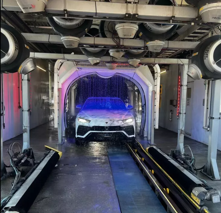 $17.99 For A Rocket + Full Service Wash (Reg. $35.99)