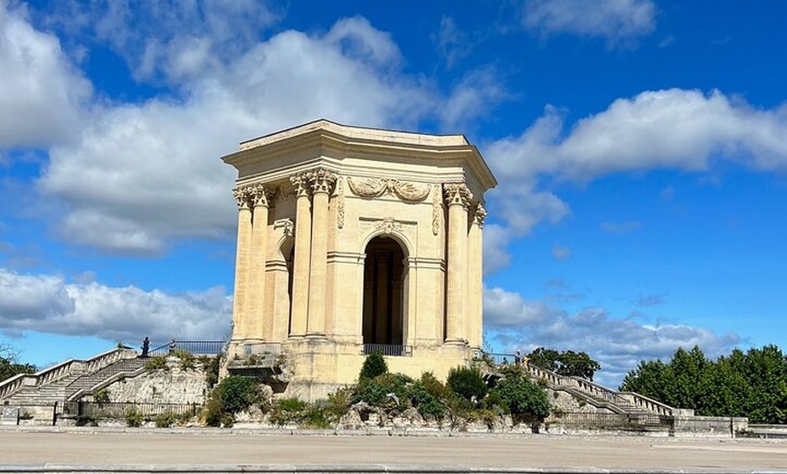 Image 2: Visite Guidée du Centre Ville de Montpellier en Vélo électrique