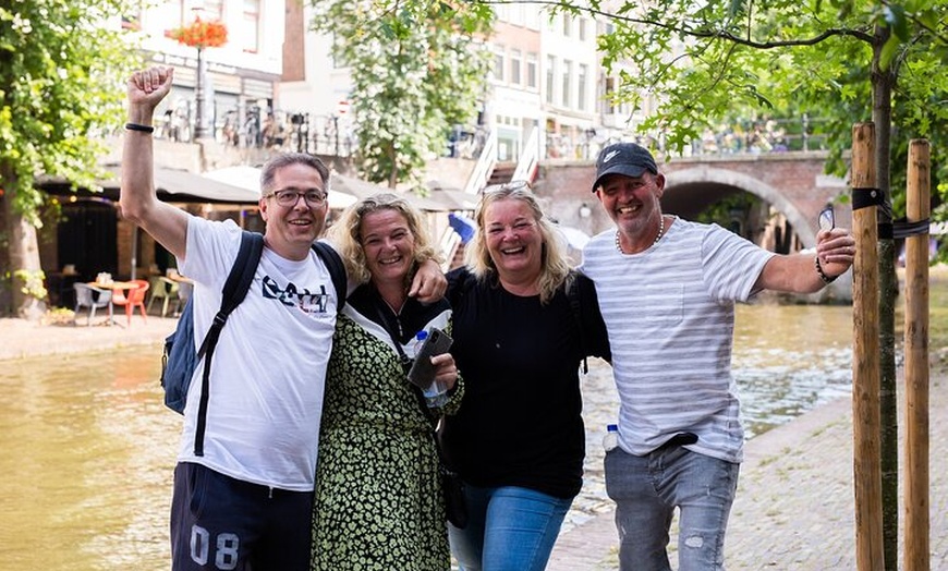 Image 6: Escape Tour Madrid - autoguiado citygame - encontrar la salida secr...