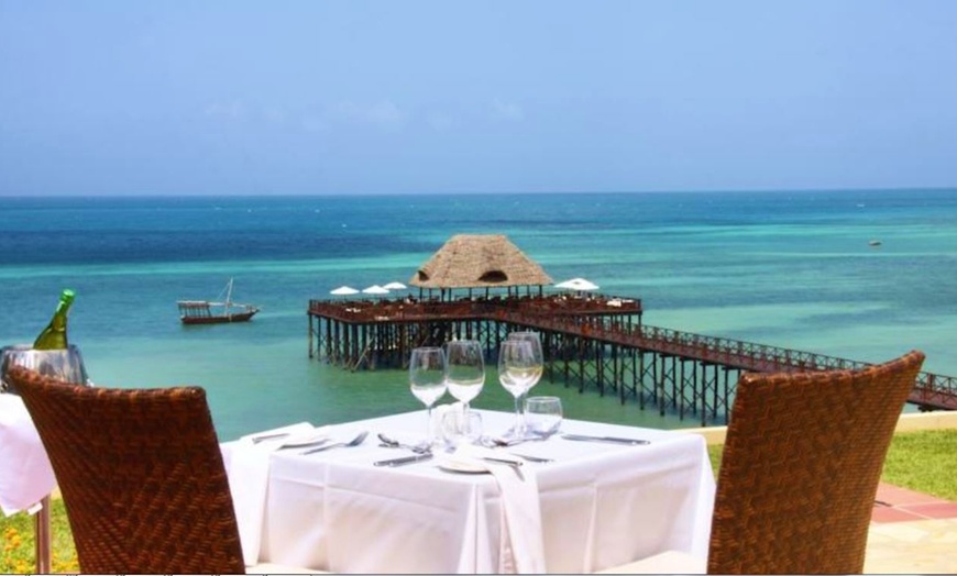 Image 8: ✈ ZANZIBAR | Mangapwani - Sea Cliff Resort & Spa 5* - Premium