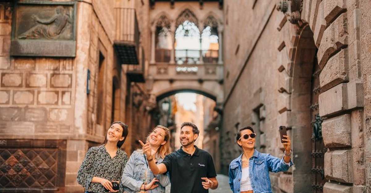 Cartel de Tour premium por el casco antiguo y Museo Picasso de Barcelona