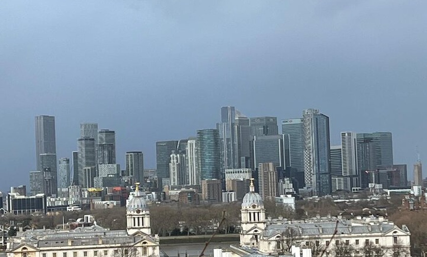 Image 30: London Walking Tour VIP