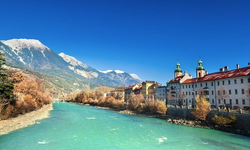 Image 3: Privater Tagesausflug nach Swarovski Crystals und Innsbruck