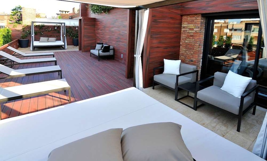 Image 8: ✈ SPAGNA | Barcellona - U232 Hotel 4* - Centro città
