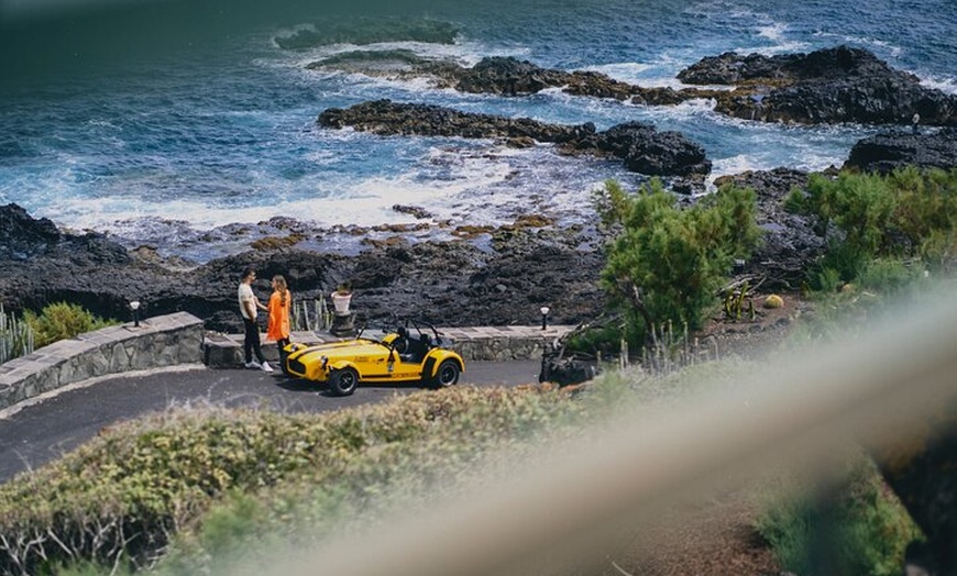 Image 2: Tenerife al volante de un Caterham Lotus 7 en completa libertad