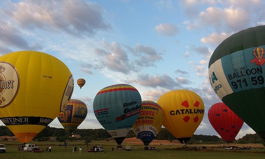 Image 3: Paseo romántico en globo al amanecer en Mallorca