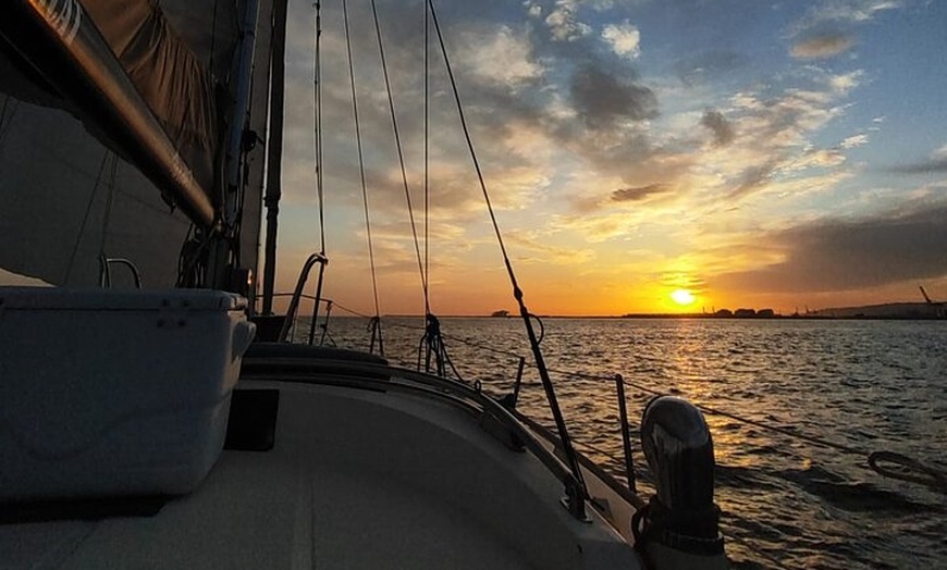 Image 15: Barcelona Sailing Experience